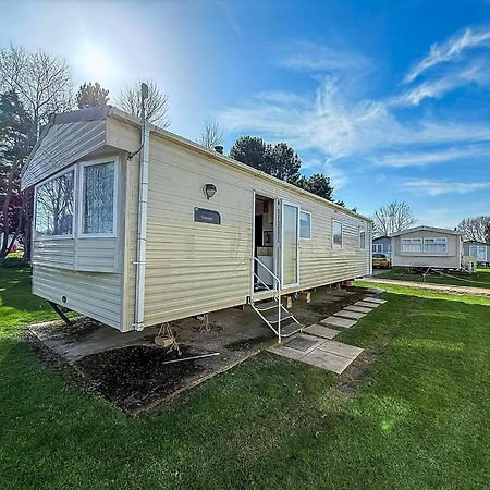 Great 8 Berth Caravan In Norfolk Near To Great Yarmouth Ref 20178Bs Hopton on Sea Exterior foto