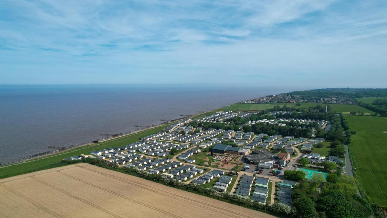 Great 8 Berth Caravan In Norfolk Near To Great Yarmouth Ref 20178Bs Hopton on Sea Exterior foto