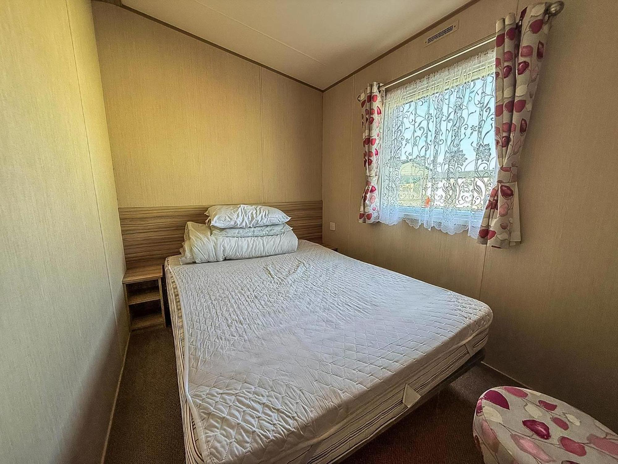 Great 8 Berth Caravan In Norfolk Near To Great Yarmouth Ref 20178Bs Hopton on Sea Exterior foto
